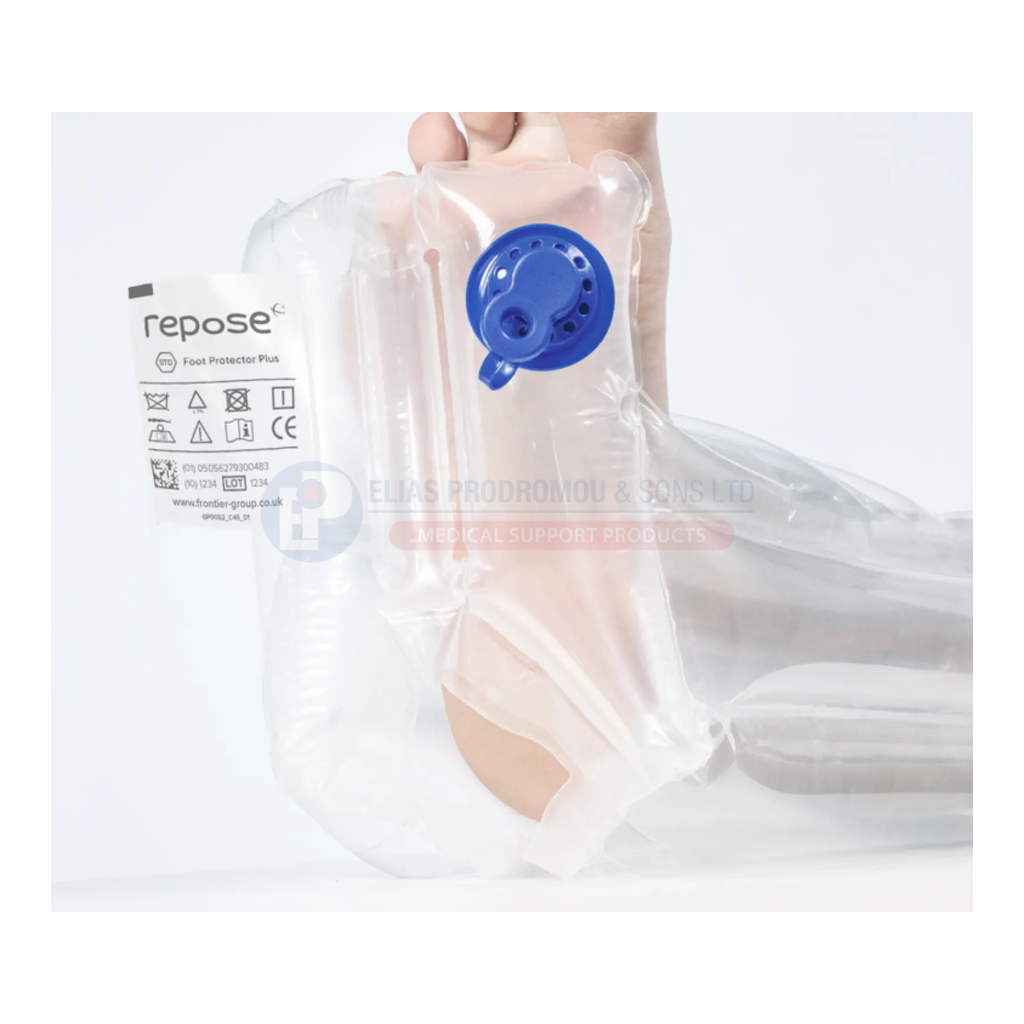Foot Protector PLUS heel opening, printed label and fastening detail. Standard family fitting view; selected PLUS size is Standard.